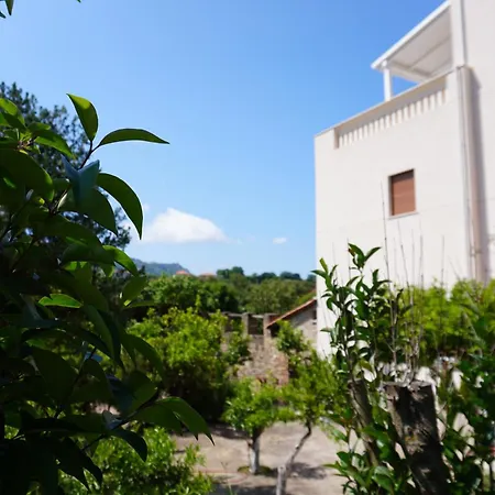 Tenuta Castaldi Farm stay *